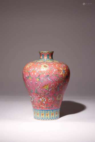 A CHINESE FAMILLE ROSE MEIPING 20TH CENTURY Decorated with c...