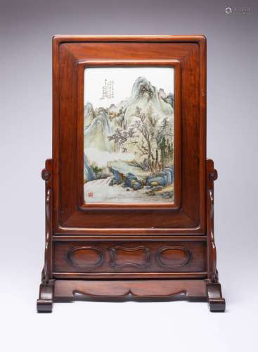 A CHINESE PORCELAIN TABLE SCREEN LATE QING DYNASTY/ 20TH CEN...