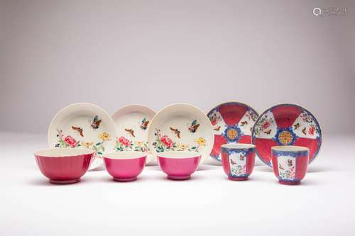 A COLLECTION OF CHINESE FAMILLE ROSE ITEMS QING DYNASTY OR L...