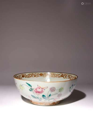A LARGE CHINESE FAMILLE ROSE BOWL 18TH CENTURY The exterior ...