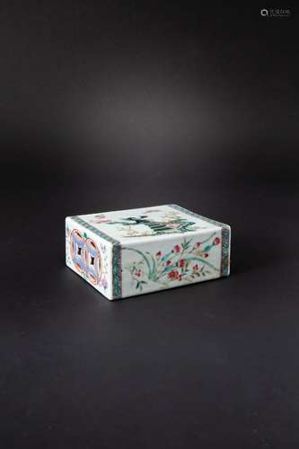 A CHINESE RECTANGULAR FAMILLE ROSE PILLOW 19TH CENTURY Paint...