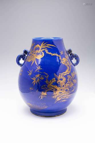 A CHINESE POWDER BLUE-GROUND AND GILT-DECORATED VASE, HU LAT...