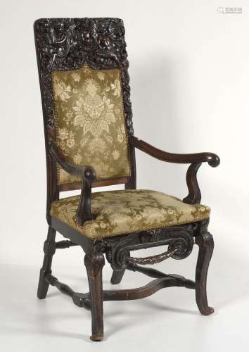 Grand fauteuil en noyer sculpté au décor de "Guirlande ...