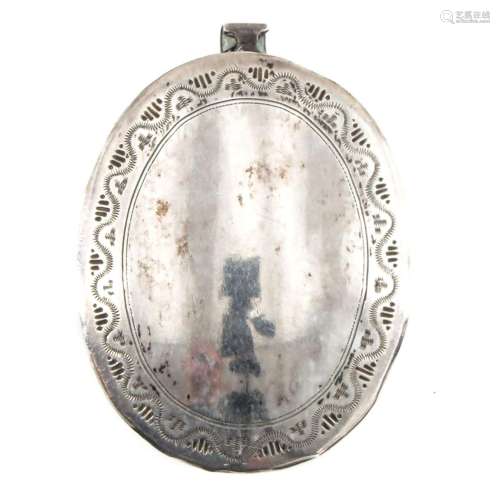 A 19th Century Silver Relic Holder with 7 Relics