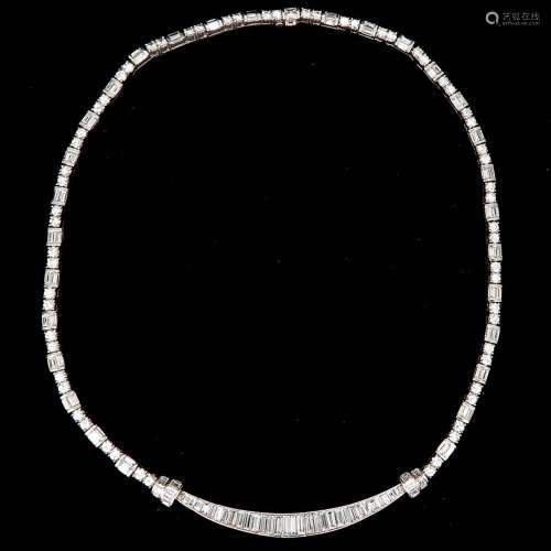 An 18KG Diamond Necklace