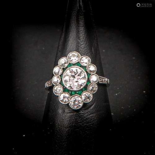 A Ladies Art Deco Diamond Ring