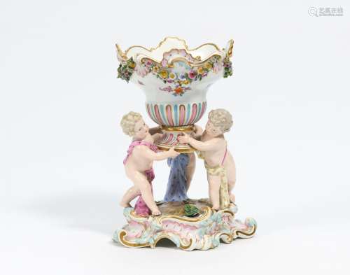 Small footed bowl with cupids