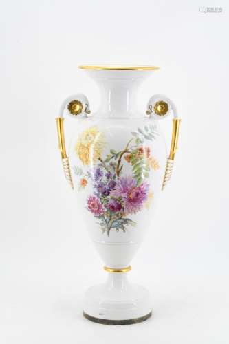 Large amphora vase with floral decor