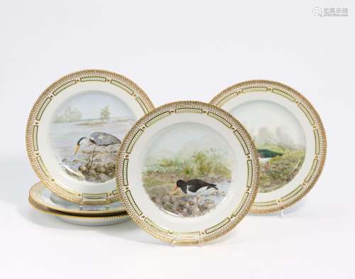 Five "Flora Danica" dinner plates with bird motifs