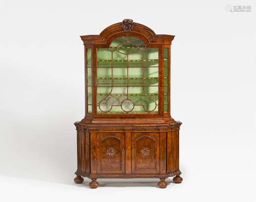 Display cabinet