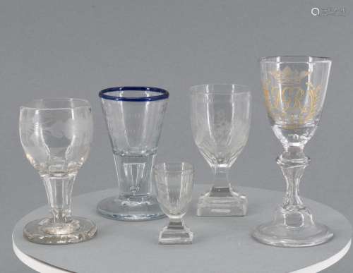 Goblet with monogram and schnapps glass with blue rim
