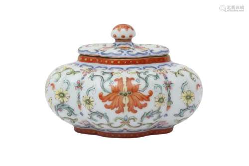 A CHINESE FAMILLE-ROSE LOBED WATER POT AND COVER