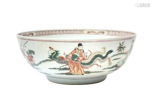 A CHINESE FAMILLE-VERTE PUNCH BOWL