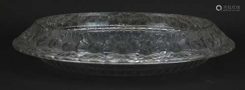 Lalique, French frosted and clear glass Margeurites pattern ...