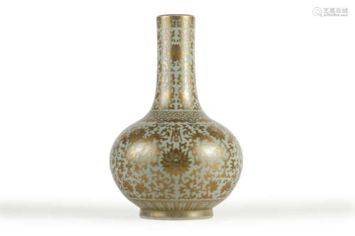 Celadon Gold Decoration Peony Vase