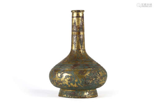 Engraved Gilt-Bronze Garlic-Head-Shaped Vase