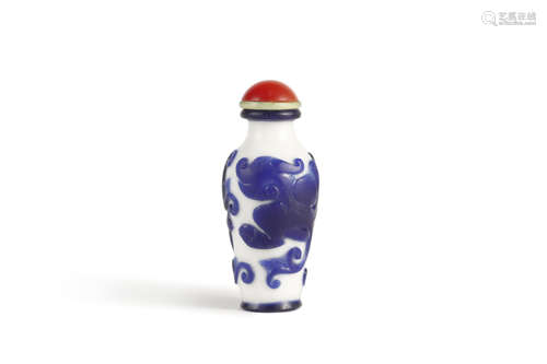 Blue Overlay White Glassware Dragon Snuff Bottle