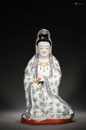 Republic Period: A Fencai Seated Guanyin Statue