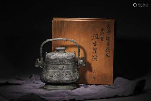 Western Zhou Dynasty:A bronze Archaistic Container