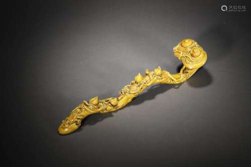Ming :A yellow glazed Ruyin Scepter