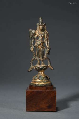 Sui-tang: A Gilt Bronze Buddha Statue