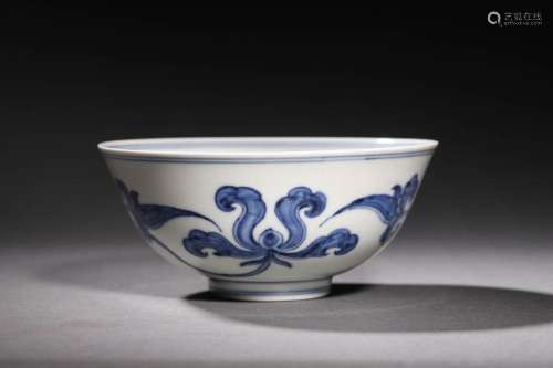 Ming Chenghua:blue and white flower bow