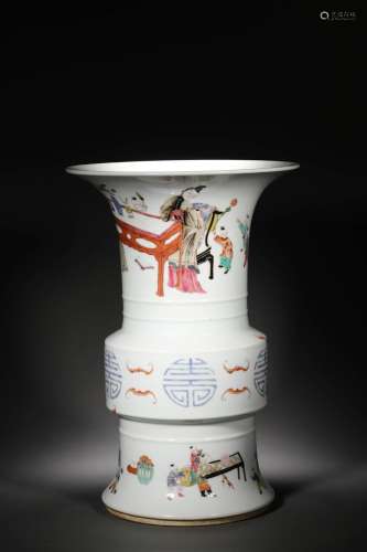 Qing Dynasty:Pastel figure bottle