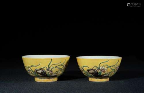 Qing Dynasty:yellow ground pastel small bowl pair