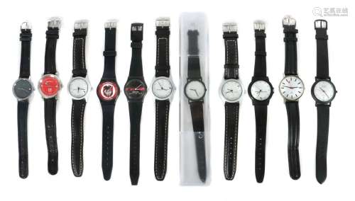 11 Armbanduhren verschiedene Hersteller, Quarzwerke, teils W...
