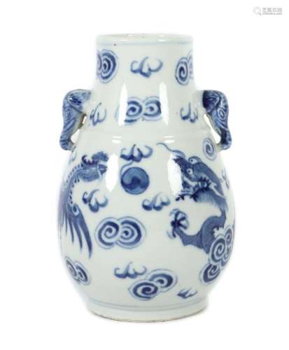 Blau-weiß Vase China, wohl um 1900, Porzellan/blau-weiß gefa...