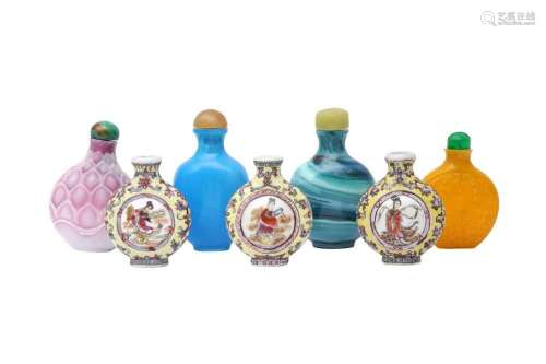A COLLECTION OF SEVEN CHINESE SNUFF BOTTLES