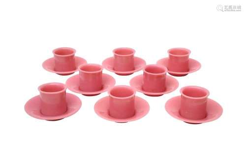 A GROUP OF EIGHT CHINESE PINK BEIJING GLASS CUPS AND SAUCERS