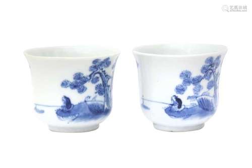 A PAIR OF CHINESE BLUE AND WHITE CUPS FOR THE VIETNAMESE MAR...