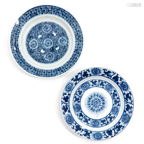 A Lot of 2 Blue and White Plates