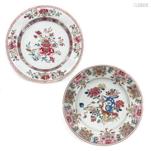 A Lot of 2 Famille Rose Plates