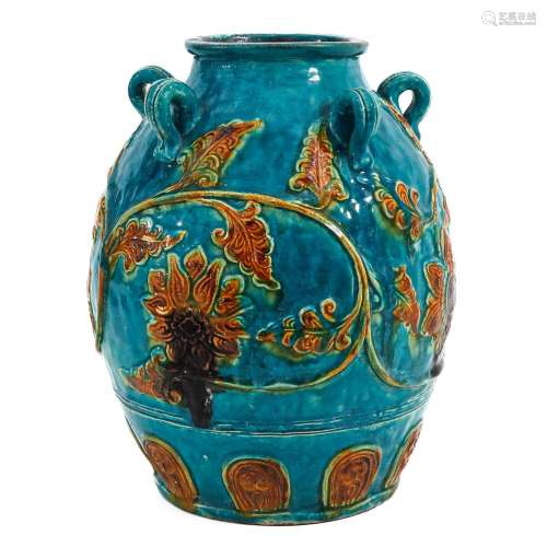 A Blue and Yellow Glaze Stoneware Jar