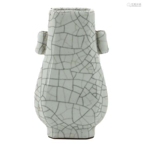 A Crackle Decor Hu Vase