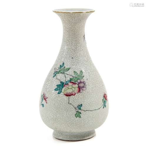 A Yuhuchun Ping Vase