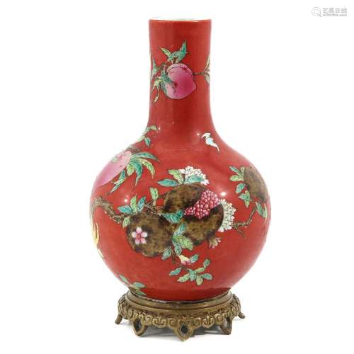 A Polychrome Decor Bottle Vase