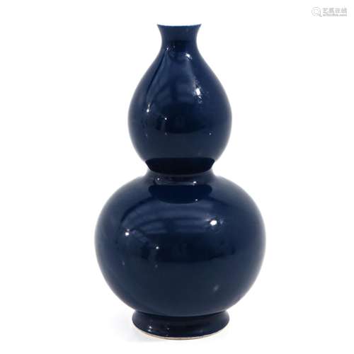 A Blue Glaze Double Gourd Vase