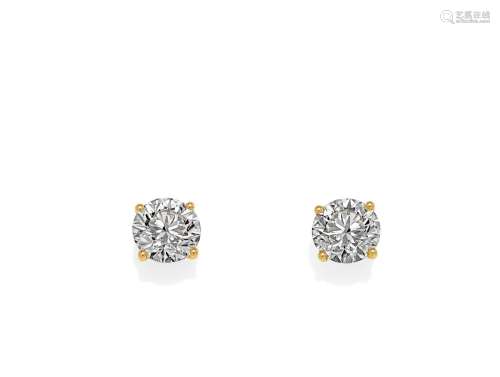 Solitaire ear studs