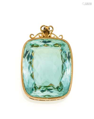 Aquamarine pendant