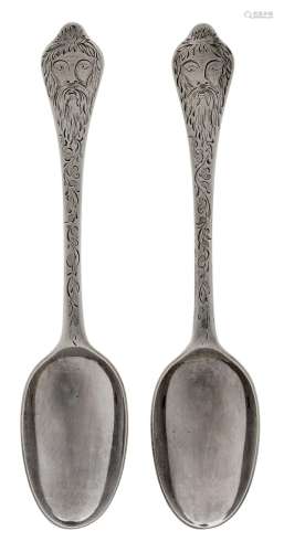 A pair of William & Mary silver dog-nose spoons by Pierr...
