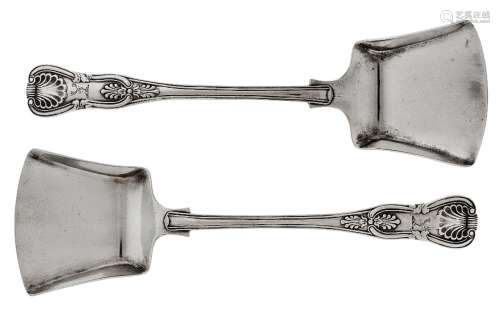 A pair of William IV Irish silver serving shovels, Dublin, 1...