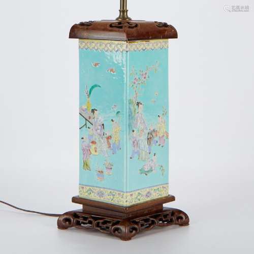 Chinese Famille Rose Porcelain Vase Lamp