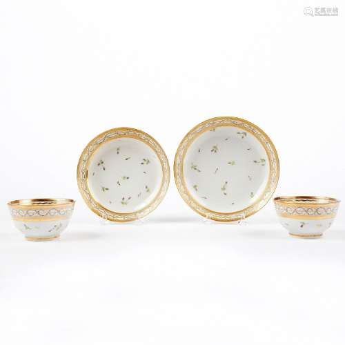 Set of Chinese Export Porcelain Tea Bowls & Saucers