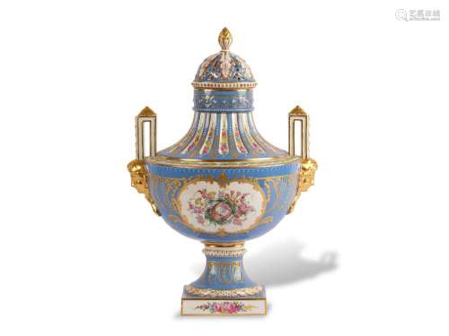 Potpourri vase, Around 1900, Porcelain