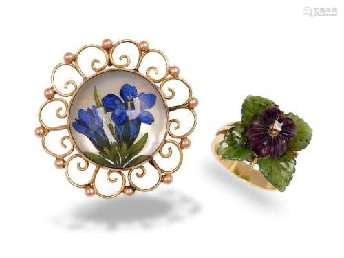 Brooch and ring, 14 ct gold with gemstone (brooch), mini dia...