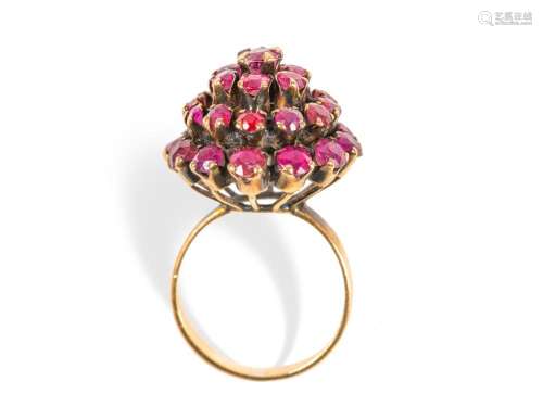 Ladies ring, 14 ct gold, Decorated with red color stones - g...