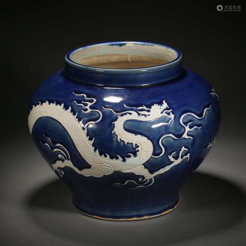 Ming Dynasty,Ji-Blue Glaze Dragon Pattern Large Jar